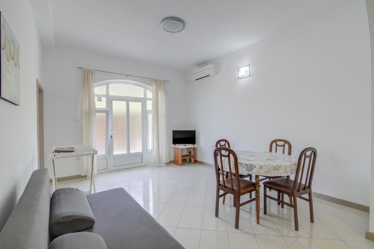סנג' Dora Apartment מראה חיצוני תמונה
